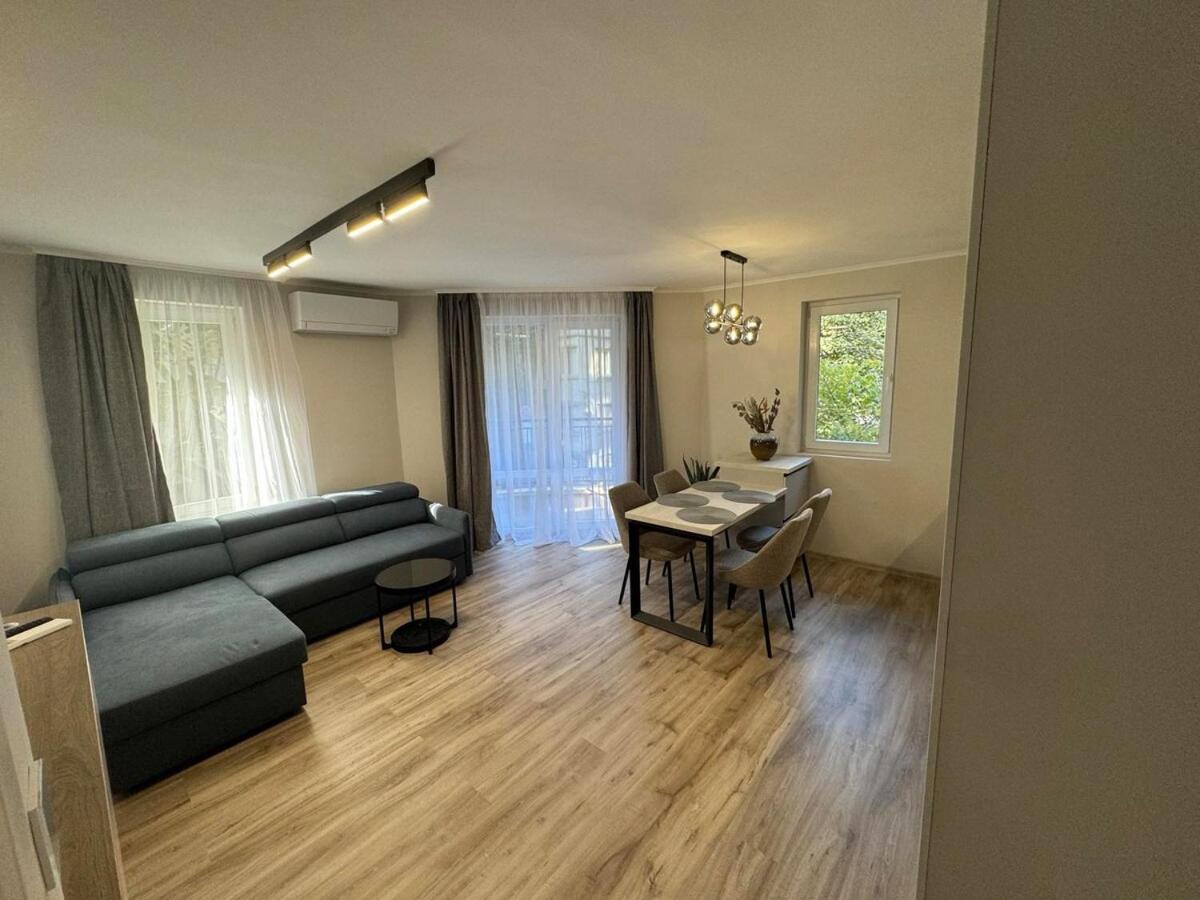 Perfect Stay Near Sea Garden 4