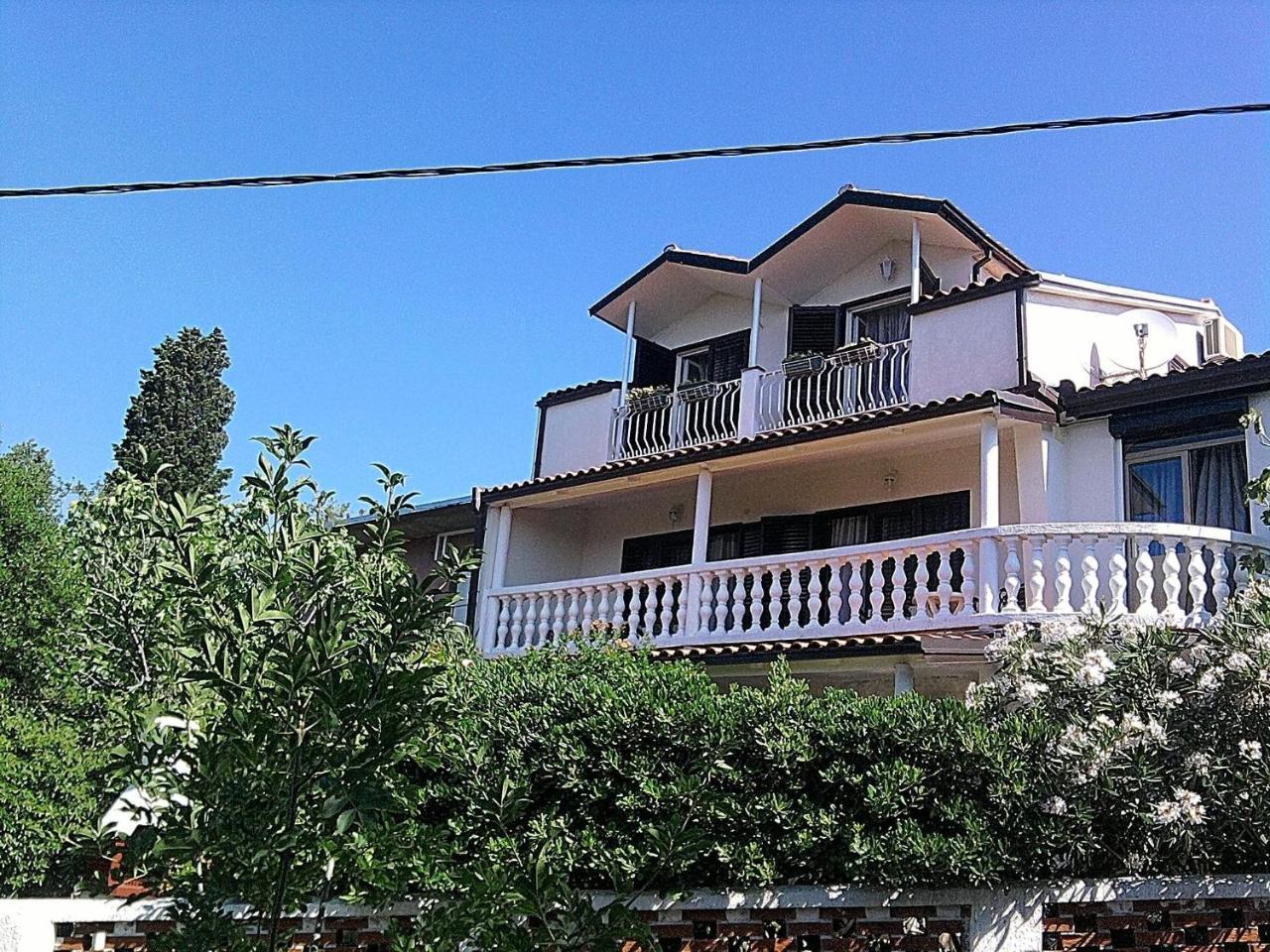 Ruhiges Ferienhaus In Novi Vinodolski