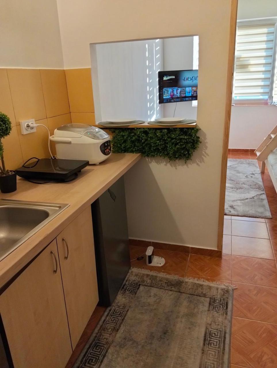 Studioul Vacantelor Din Saturn 2