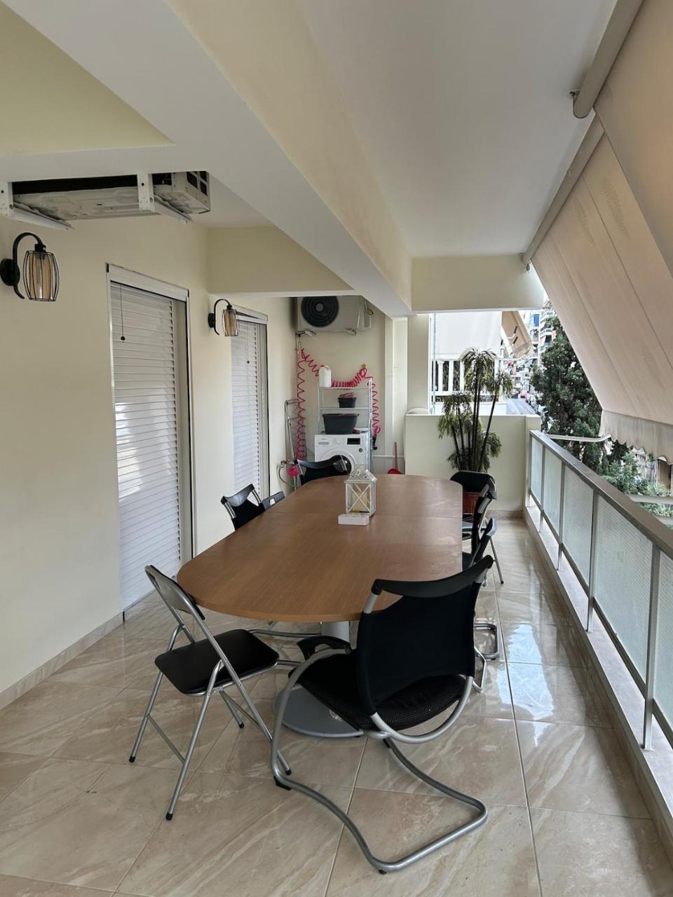 Athenshomes City Explorers Apt 3br 2ba Verandas