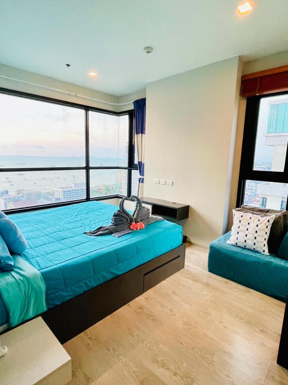 The Base Central 2 Bed 1 Bath 514 By Numam