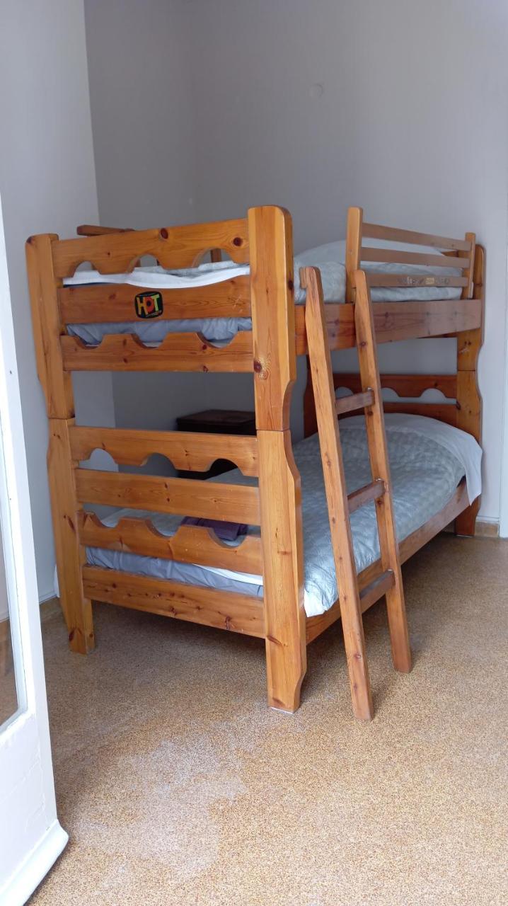 Room For 3 Persons Bunk Bed Next To Metro