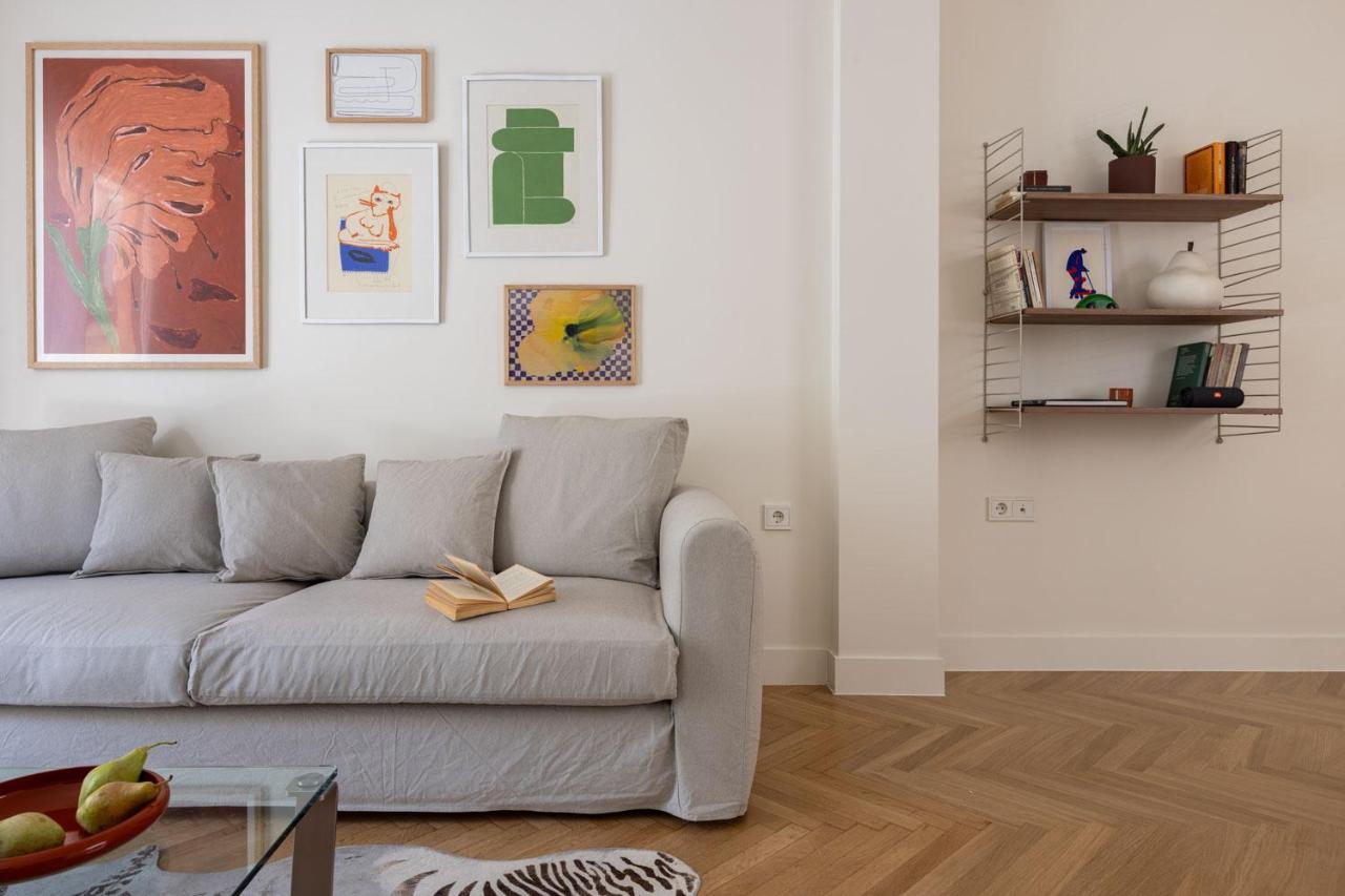 Athenian Vintage Apartment