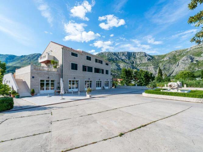 Apartments Azzurro One Bedroom Apartment With Terrace & Hot Tub