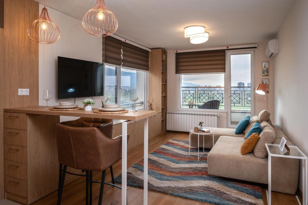 Brand New Luxury Apartments With Great Views