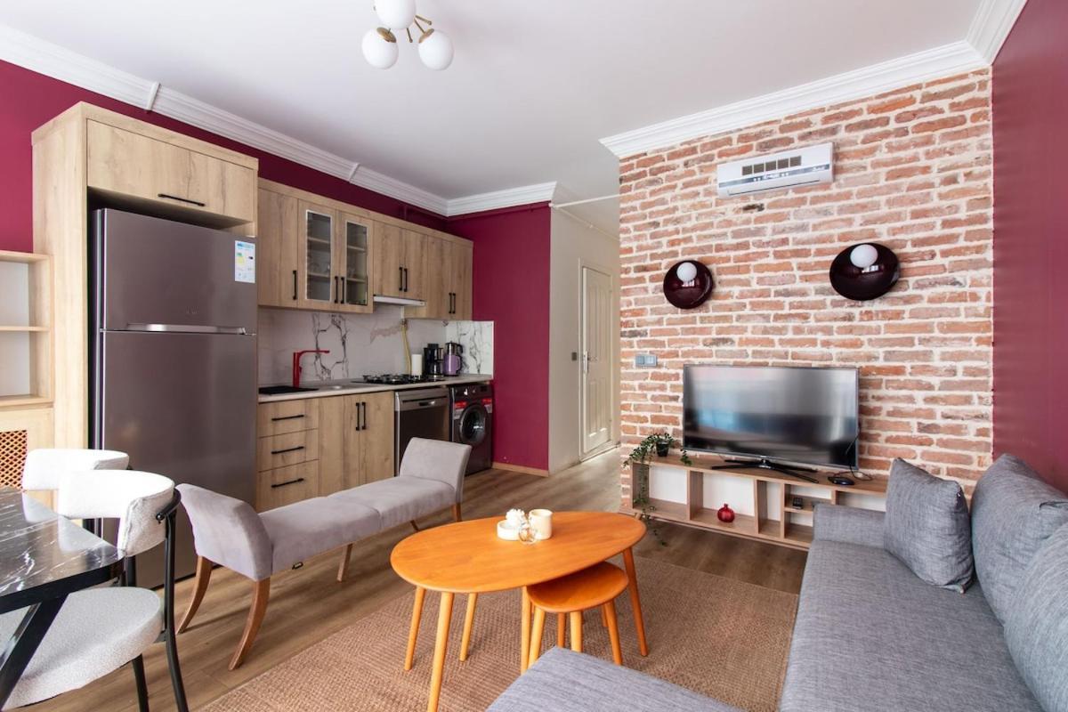Authentic 2br Gem In The Heart Of Samatya