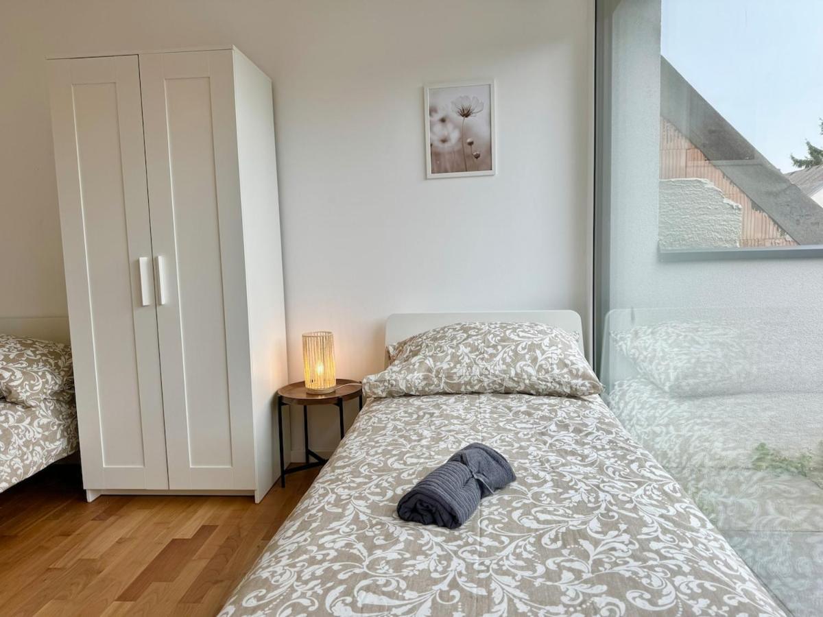 90 M2 Apartment With Balcony & Free Parking