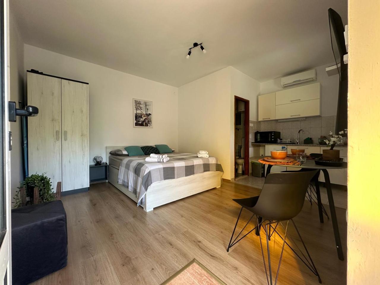 Studio Apartment Coce