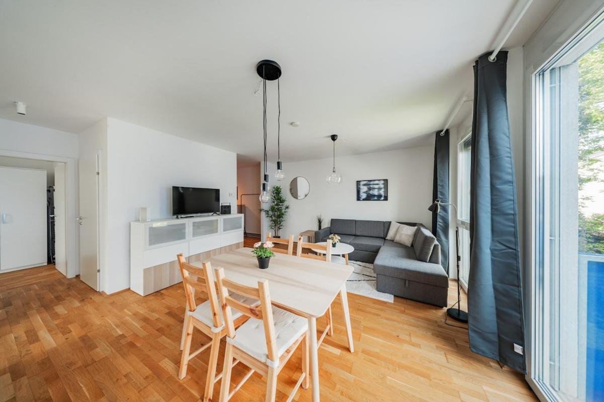 Great Apartment 2 Bedrooms With Parking