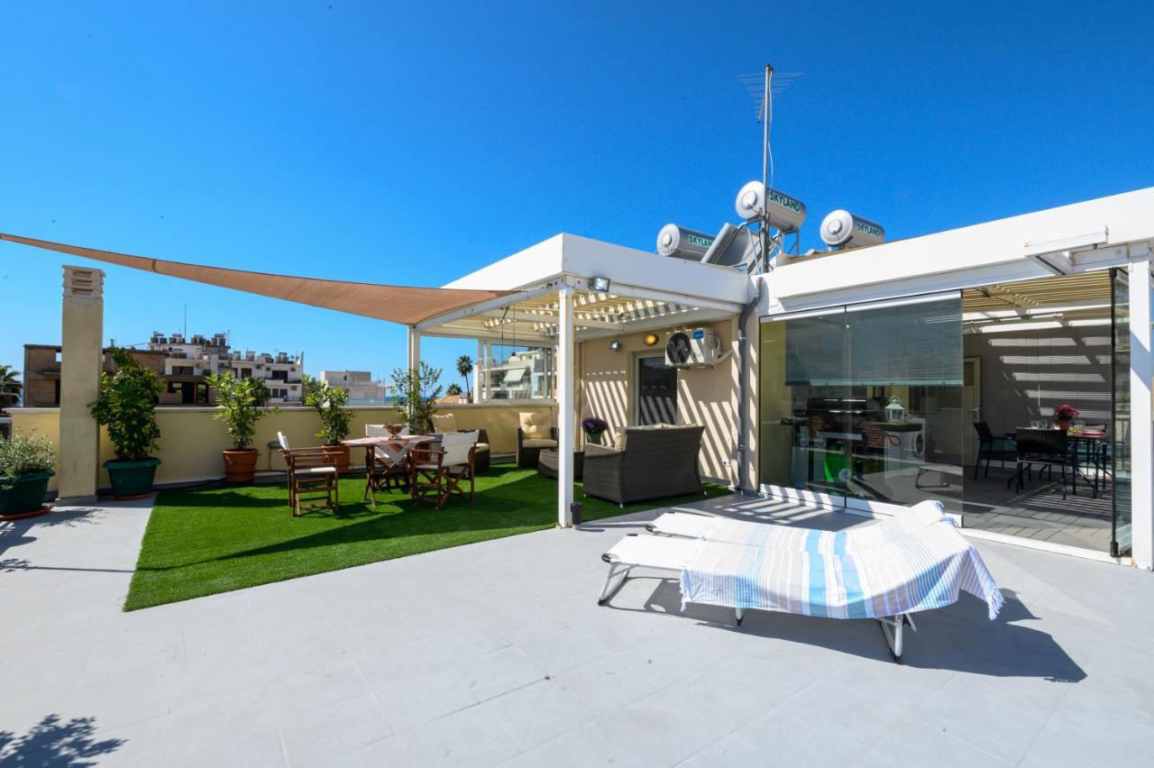 Myrto Luxurious Top Floor Studio