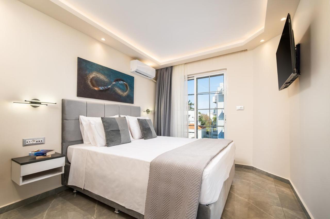 Diamante Del Mar Phaedra