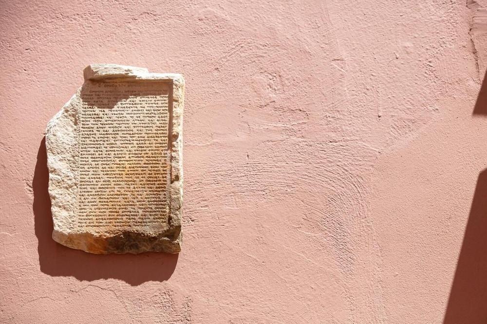 Fortezza Sea Breeze Anne-2br With View