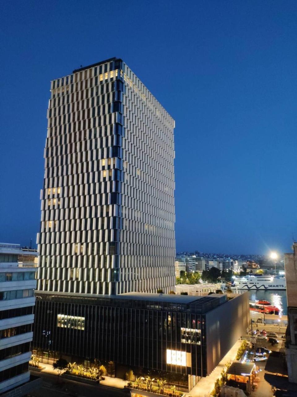 Port Luxury Apartment Next To The Skyscraper