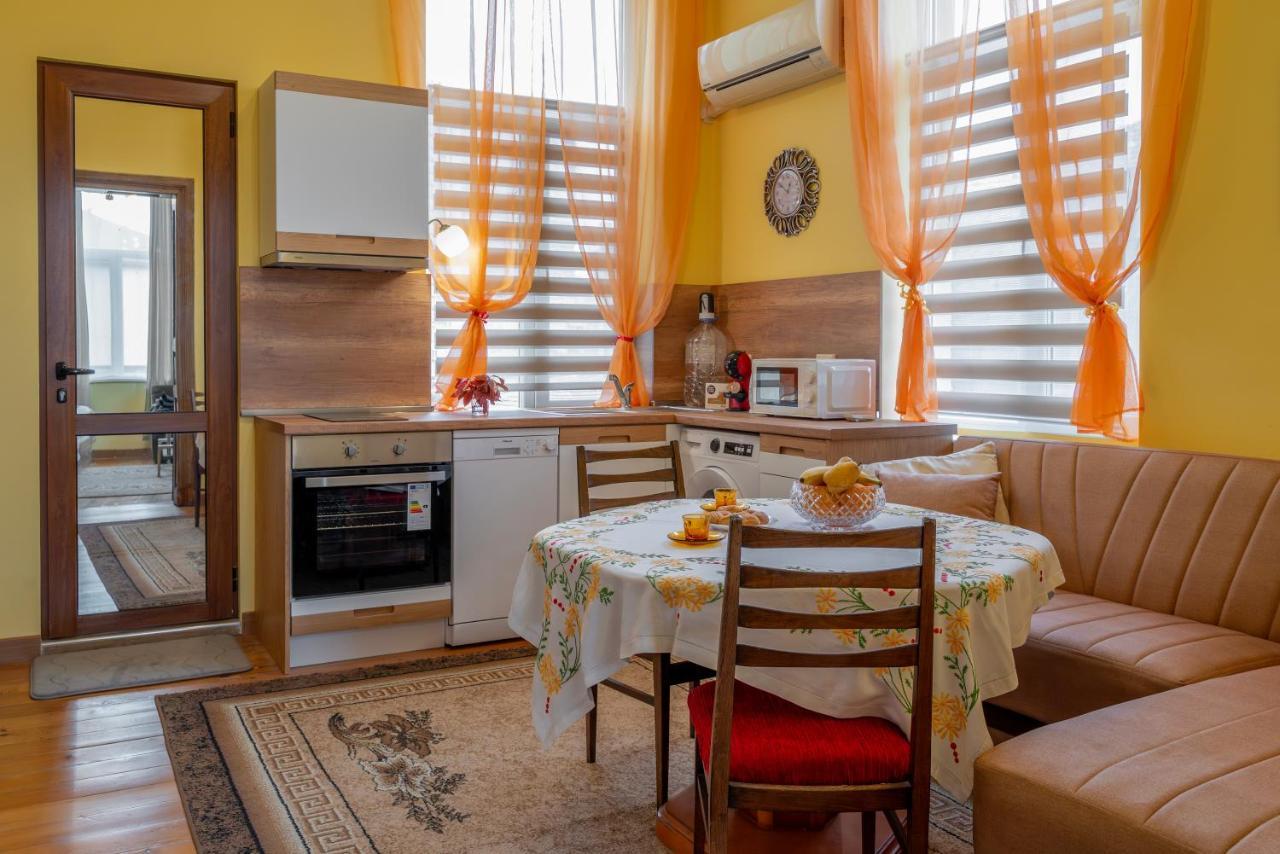 Avedis-old Town Apartment With Parking