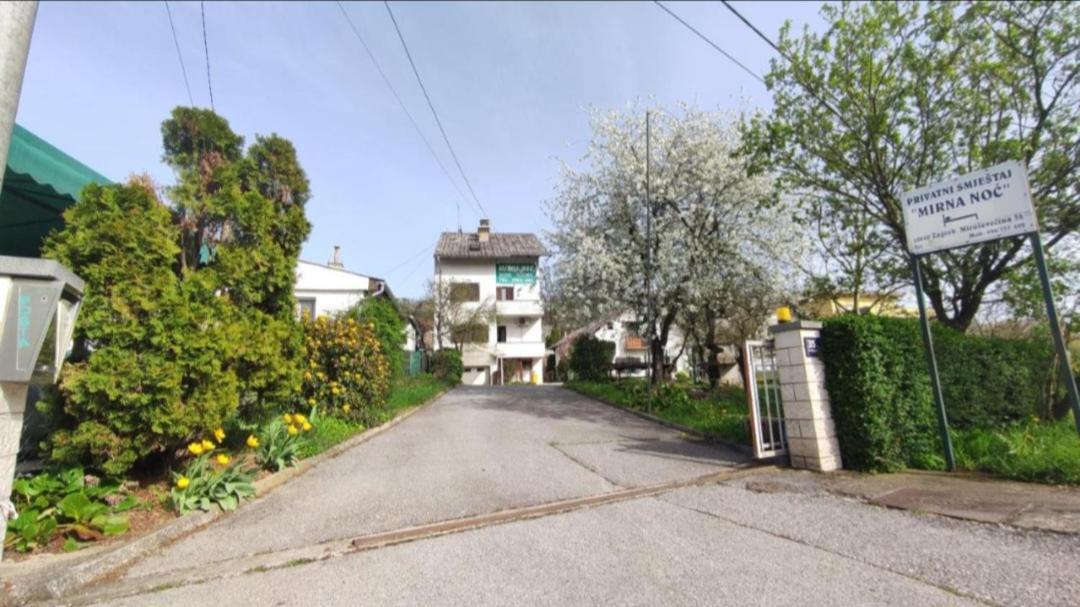 Mirna Noc Apartman