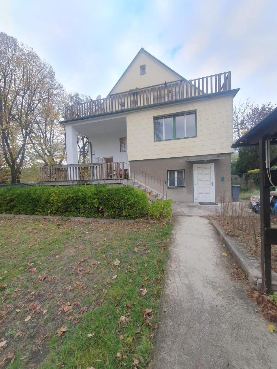 Breathtaking Villa Near Danube River /w Garden & Parking