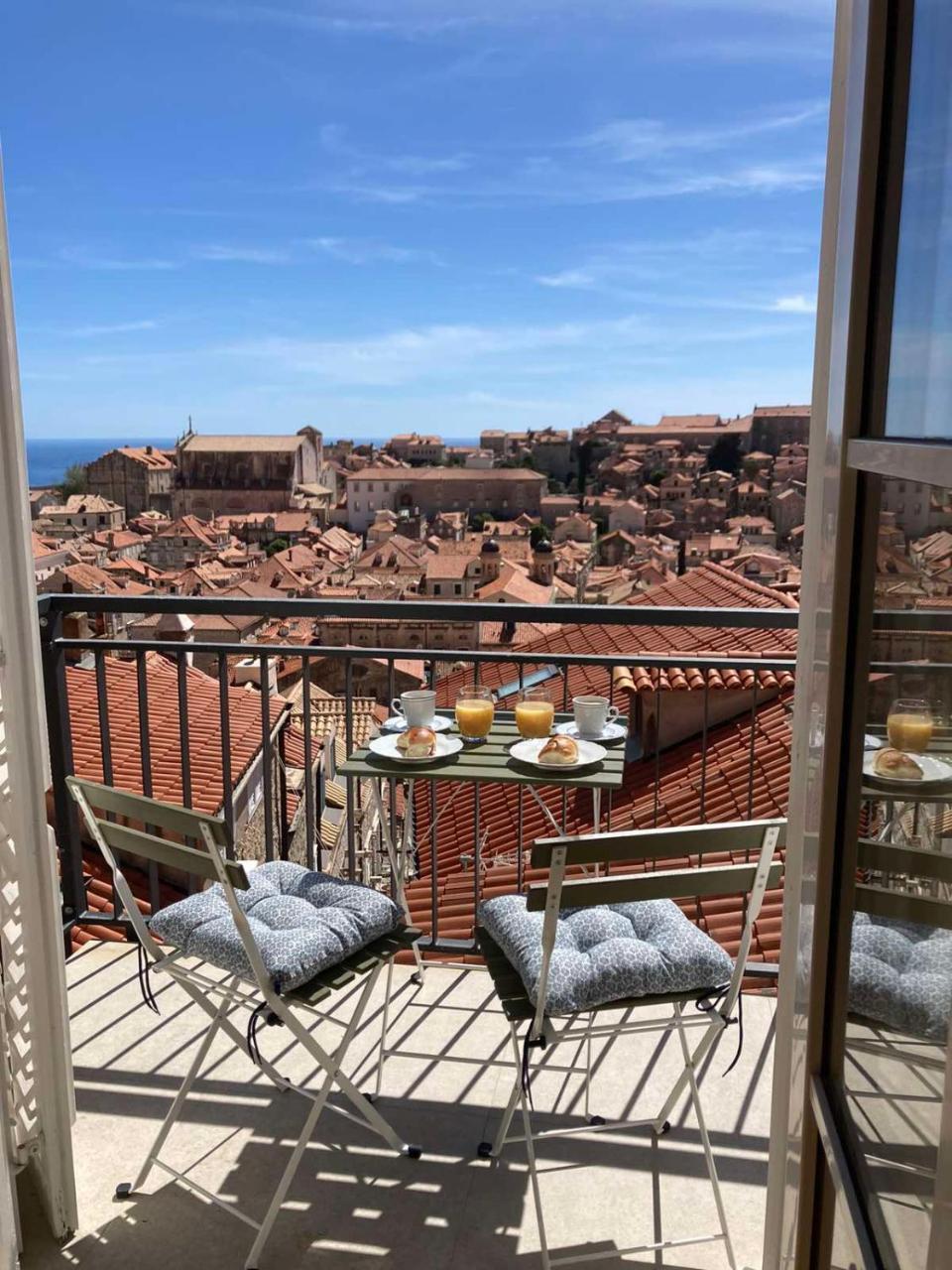 Whispering Views House Old Town