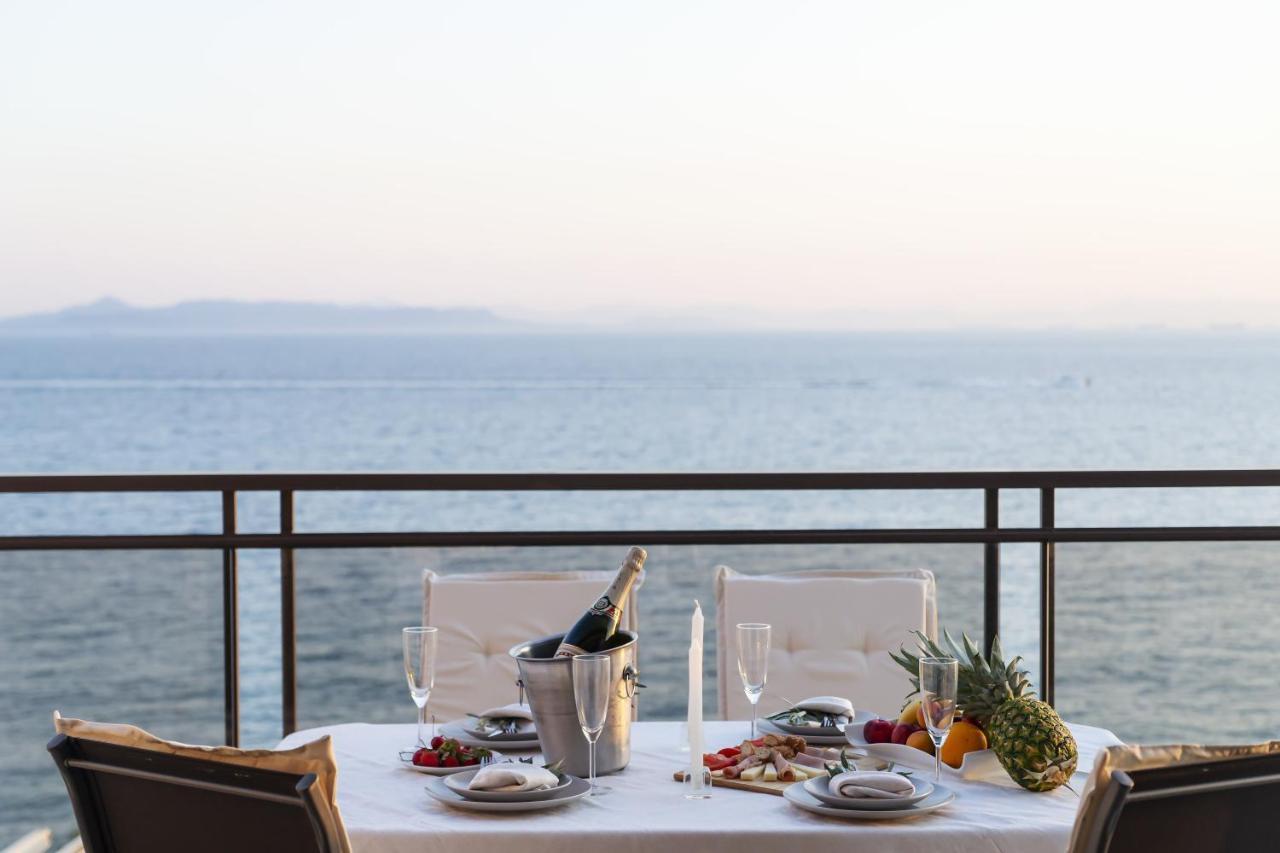 Blue Dreams Spectacular Sea View Apartment In Athens