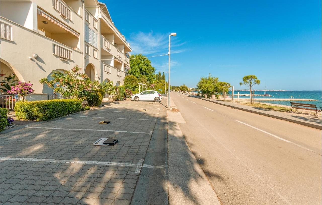 Cozy Apartment In Turanj With Wifi