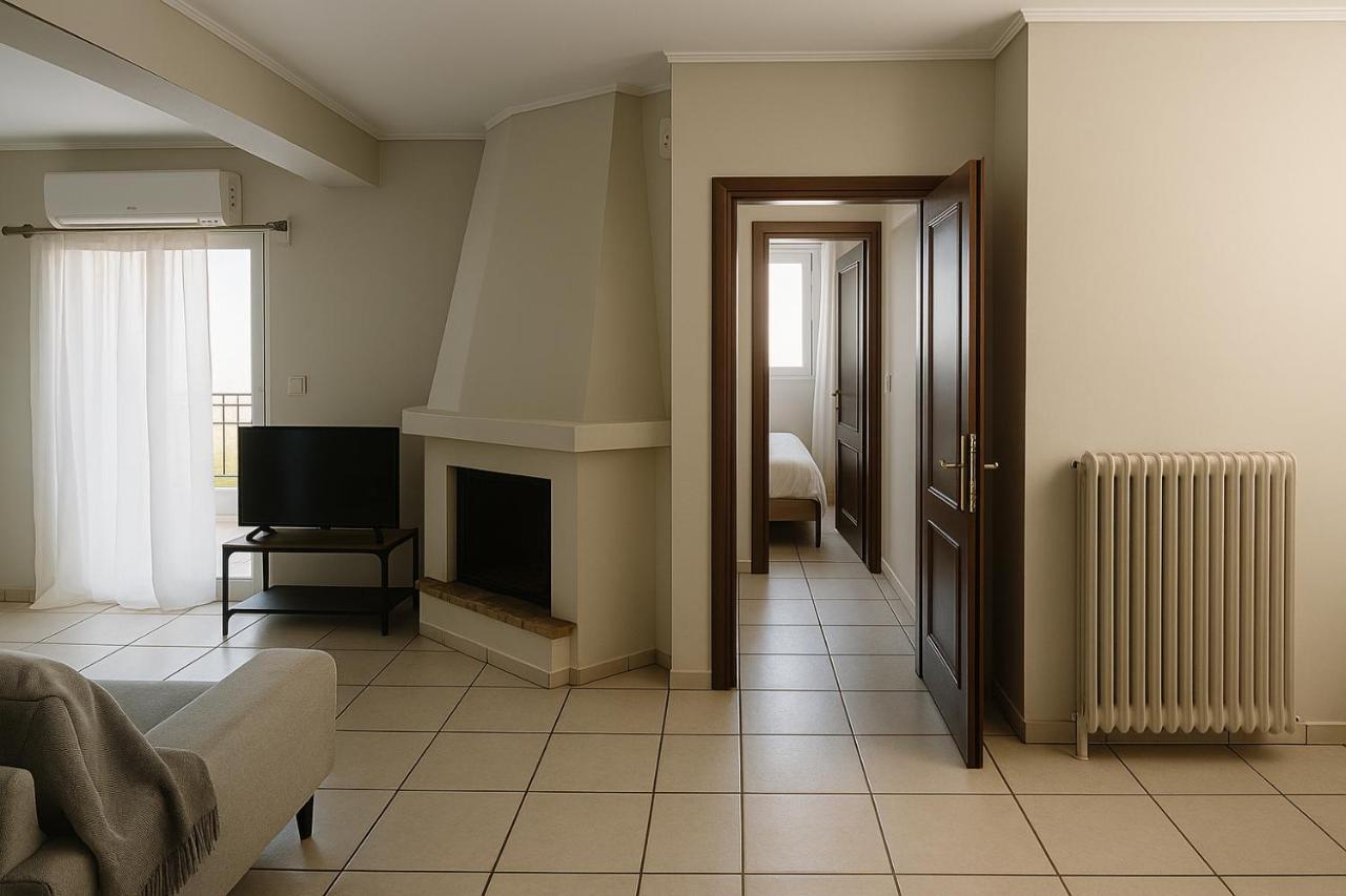 Apartment For 4 With Acropolis View Athens 5km Piraeus 5km Metro 5' Walk