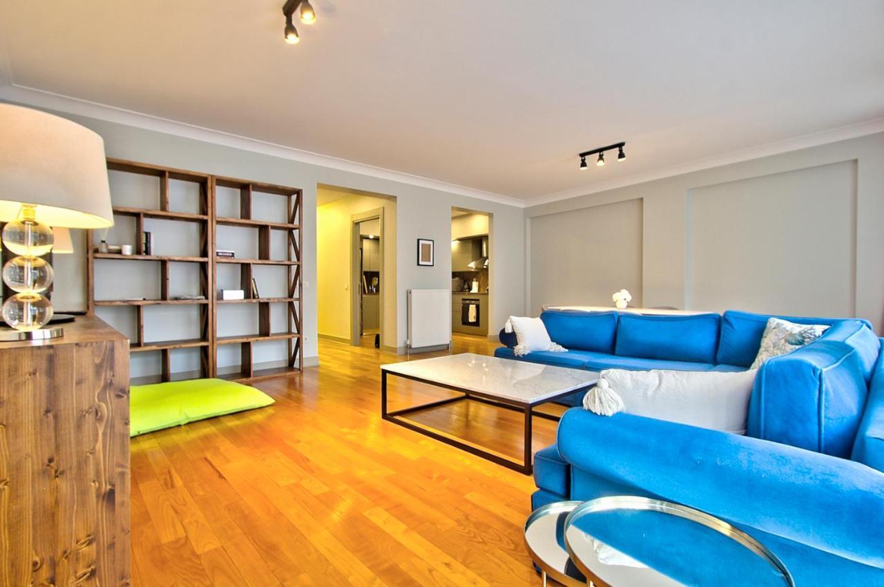 New Build With Modern Amenities & Balcony