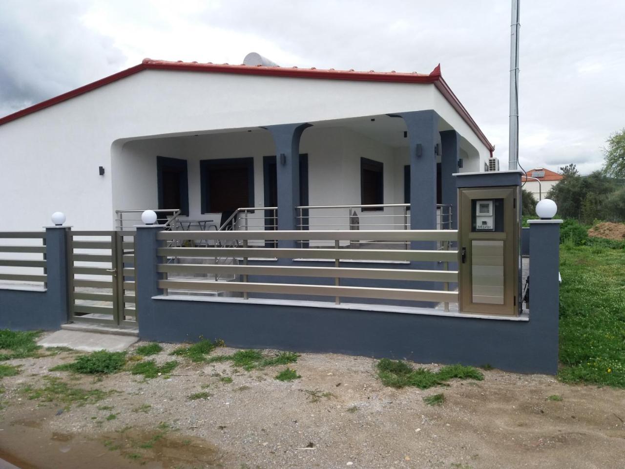 Nea Vrasna Sun House