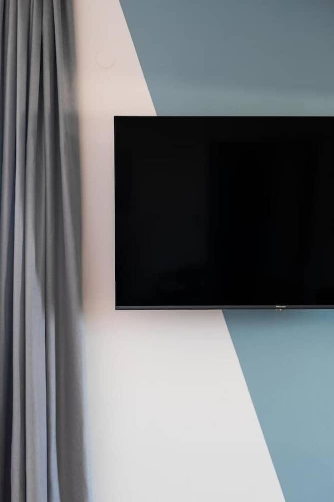 Nima 2-modern Apt In Rethymno's Heart