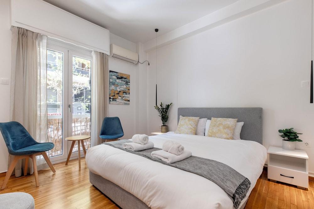 Viora Stunning Deluxe Studio In Athens