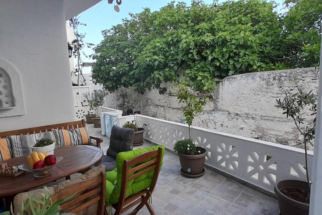 Beautiful House In The Capital Of Paros