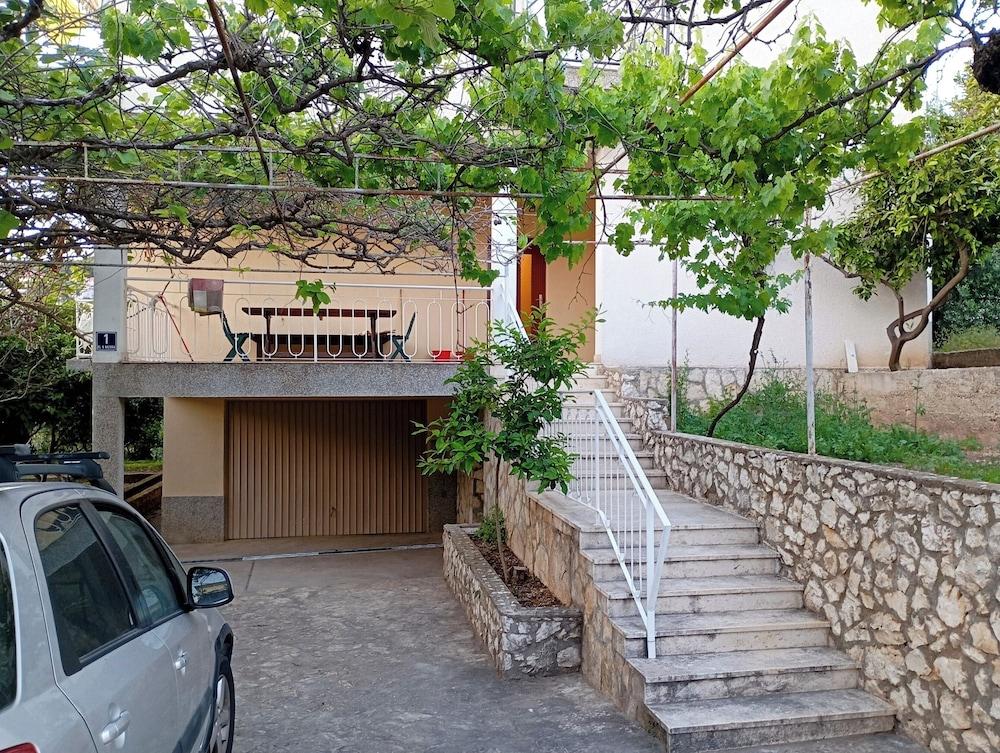 Cozy Trogir Apartment With 3 Bedrooms