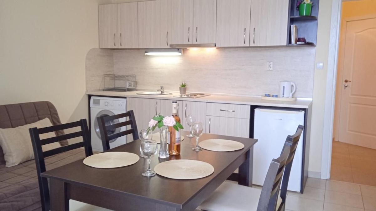 Apartament V Neposredstvena Blizost Do Plazha Iii
