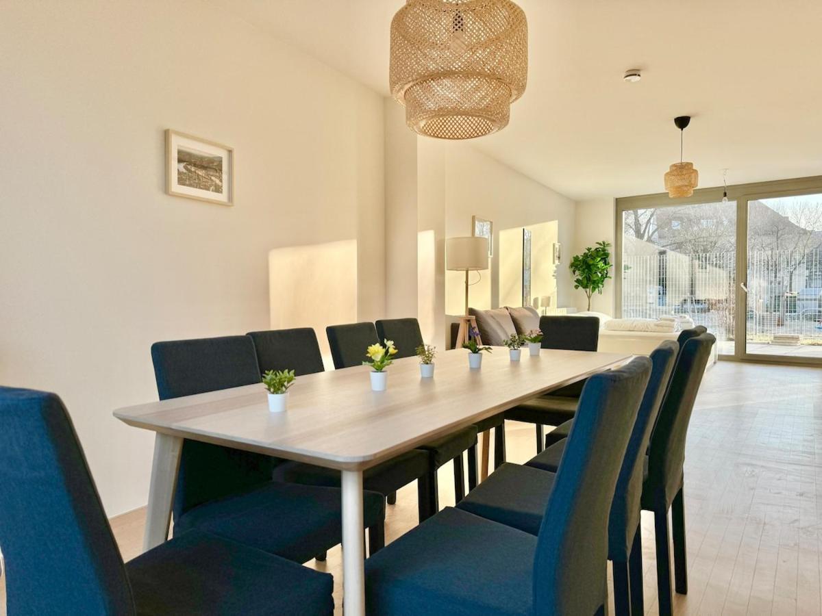 Modern Maisonette With Garden & Free Parking