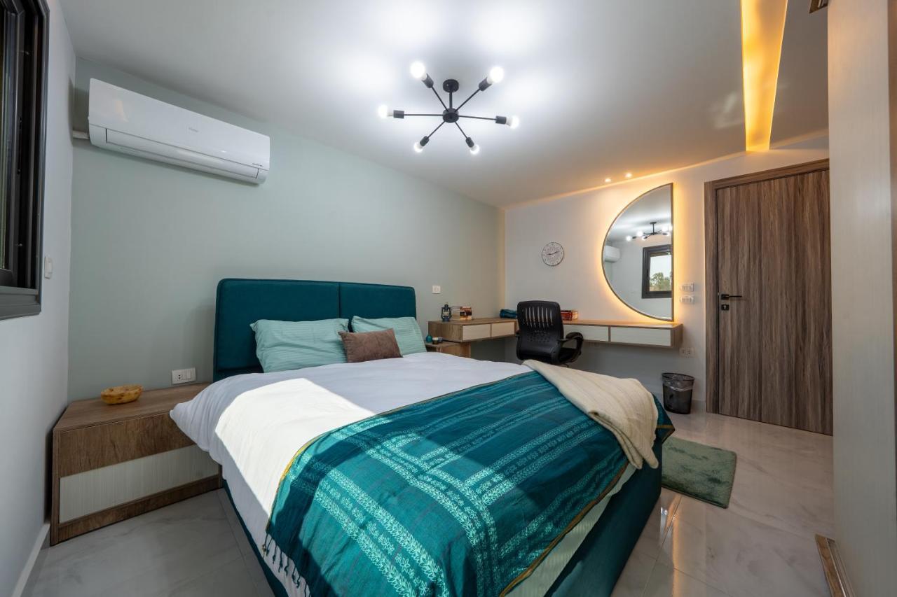 Sheraton Tower Apartment