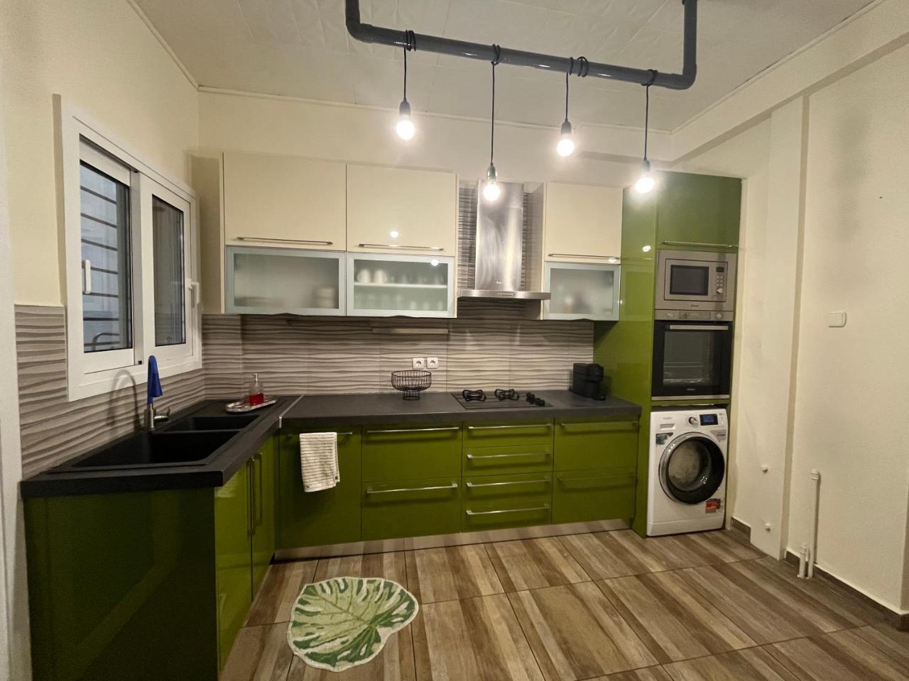 Spacious 3br Apt-central Athens Family-friendly