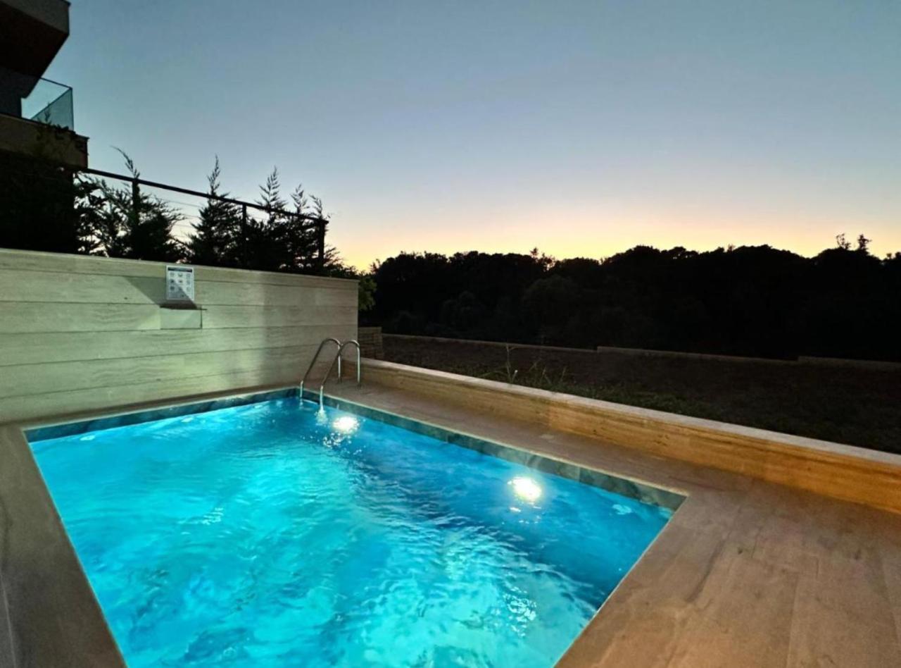 Leonarda Waterfront Residences