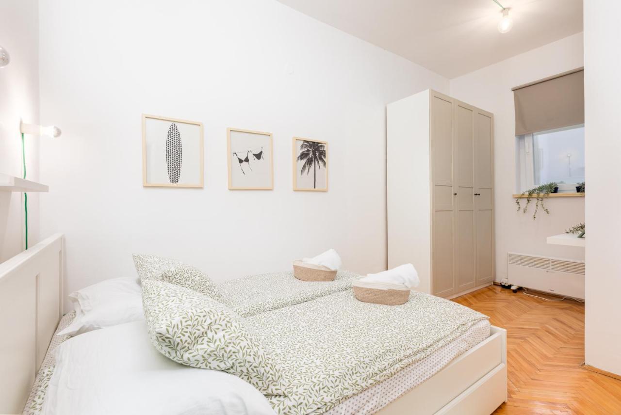 Apartment 24