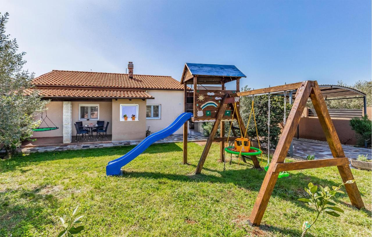 Stunning Home In Pula