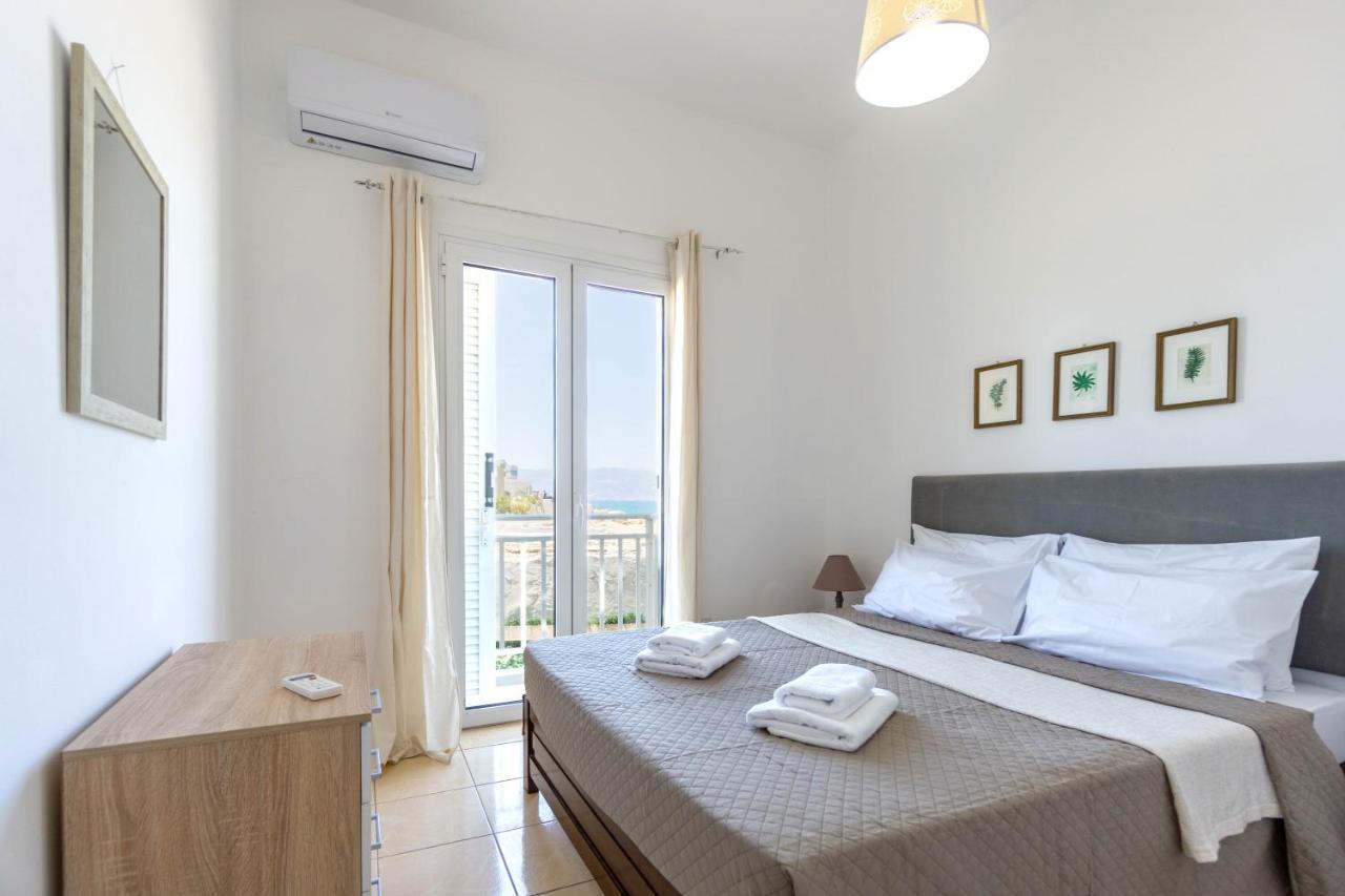 Spacious Seaview Apartment In Heraklion