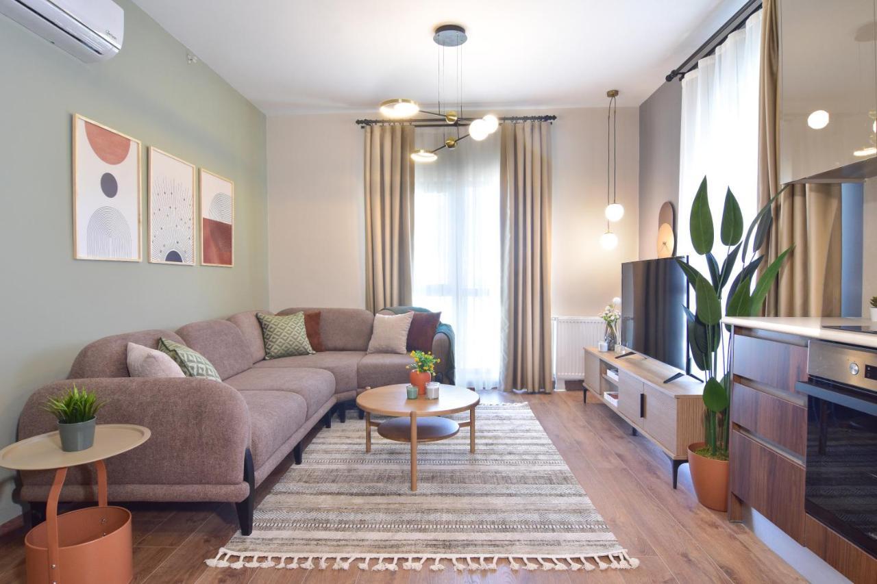 10th Floor Brand New Complete Apartment