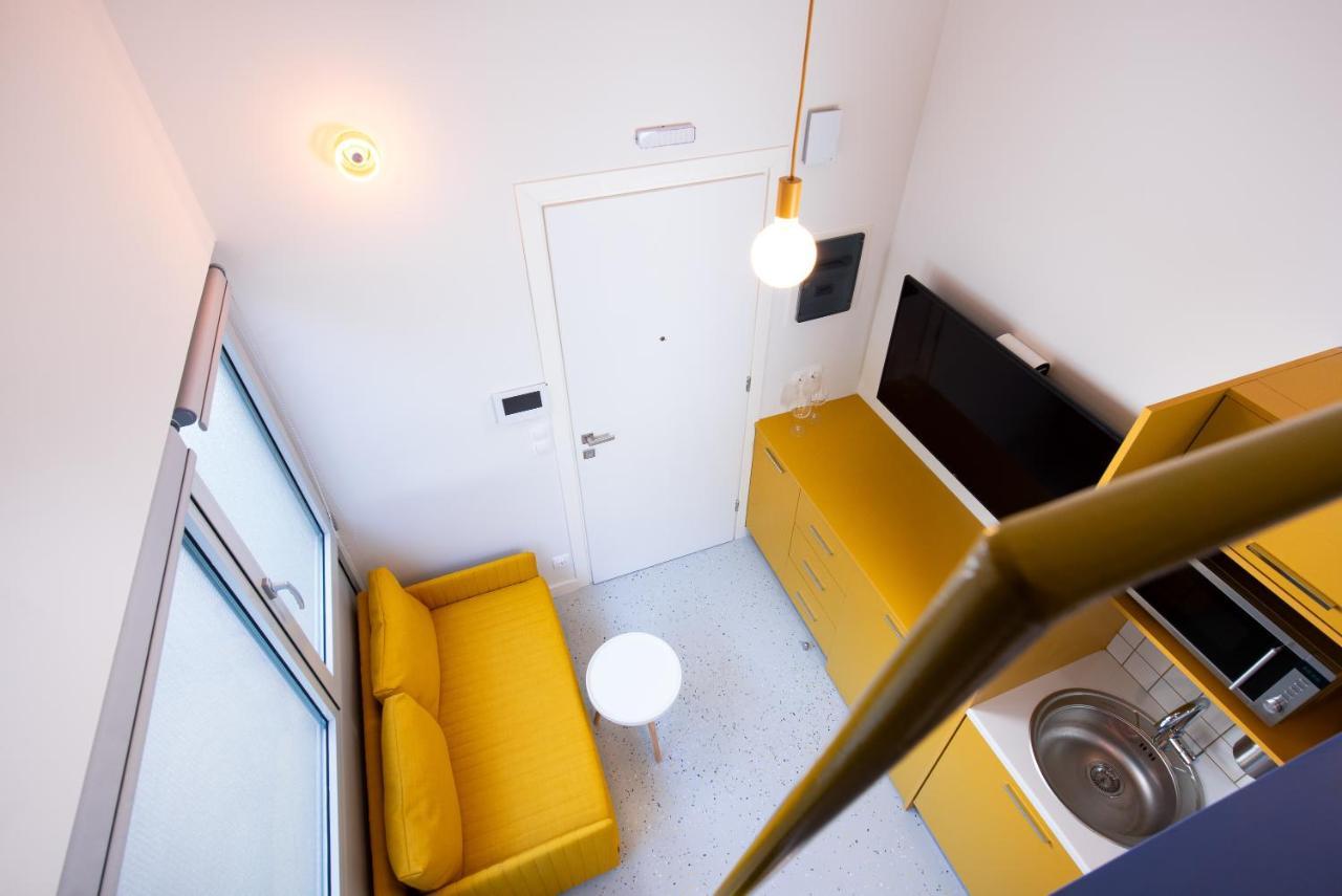 Bard Apartments, Athens