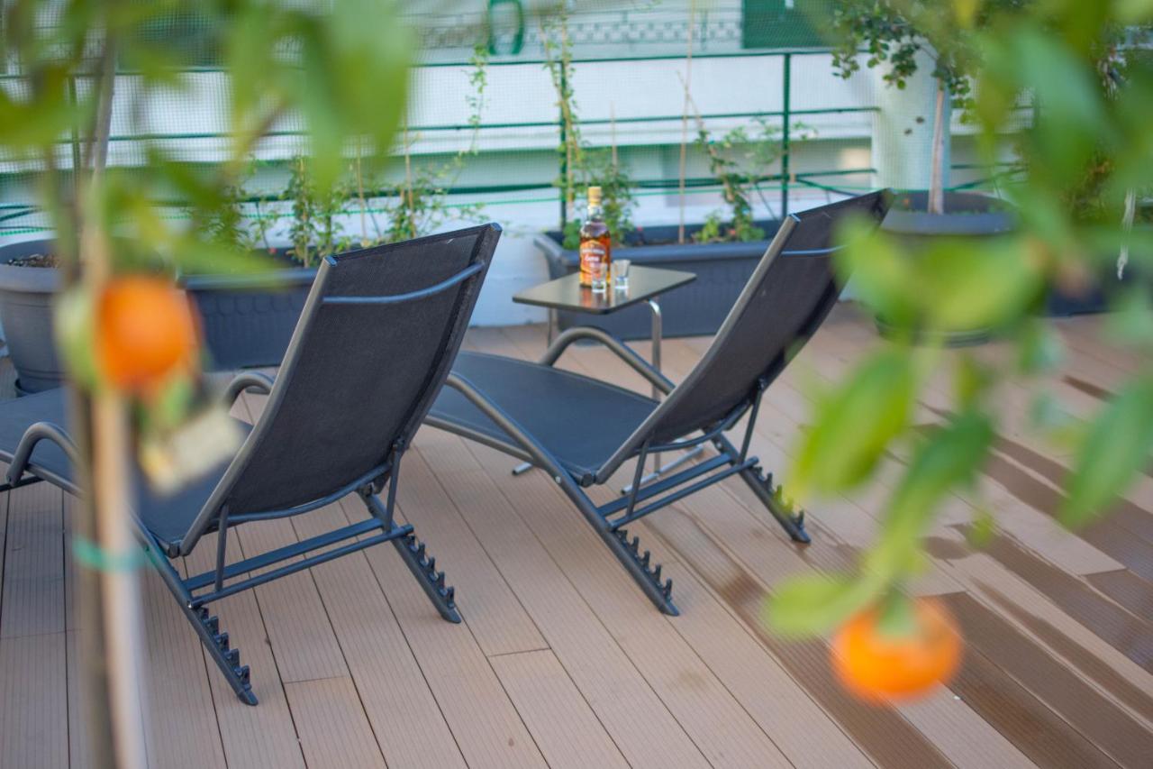 Aris Premium Accommodations