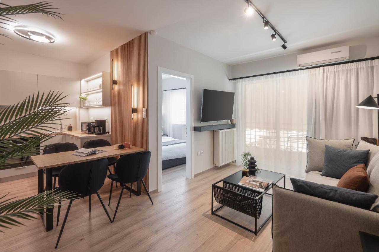 Modern Apartment In Athens With Balcony
