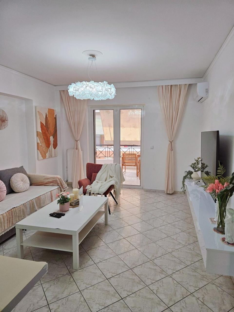 Acropolis Dream Apartment 50sqm 2br Big Living Room With Large Terrace Next To Siggrou Fix Subway Station In The City Center