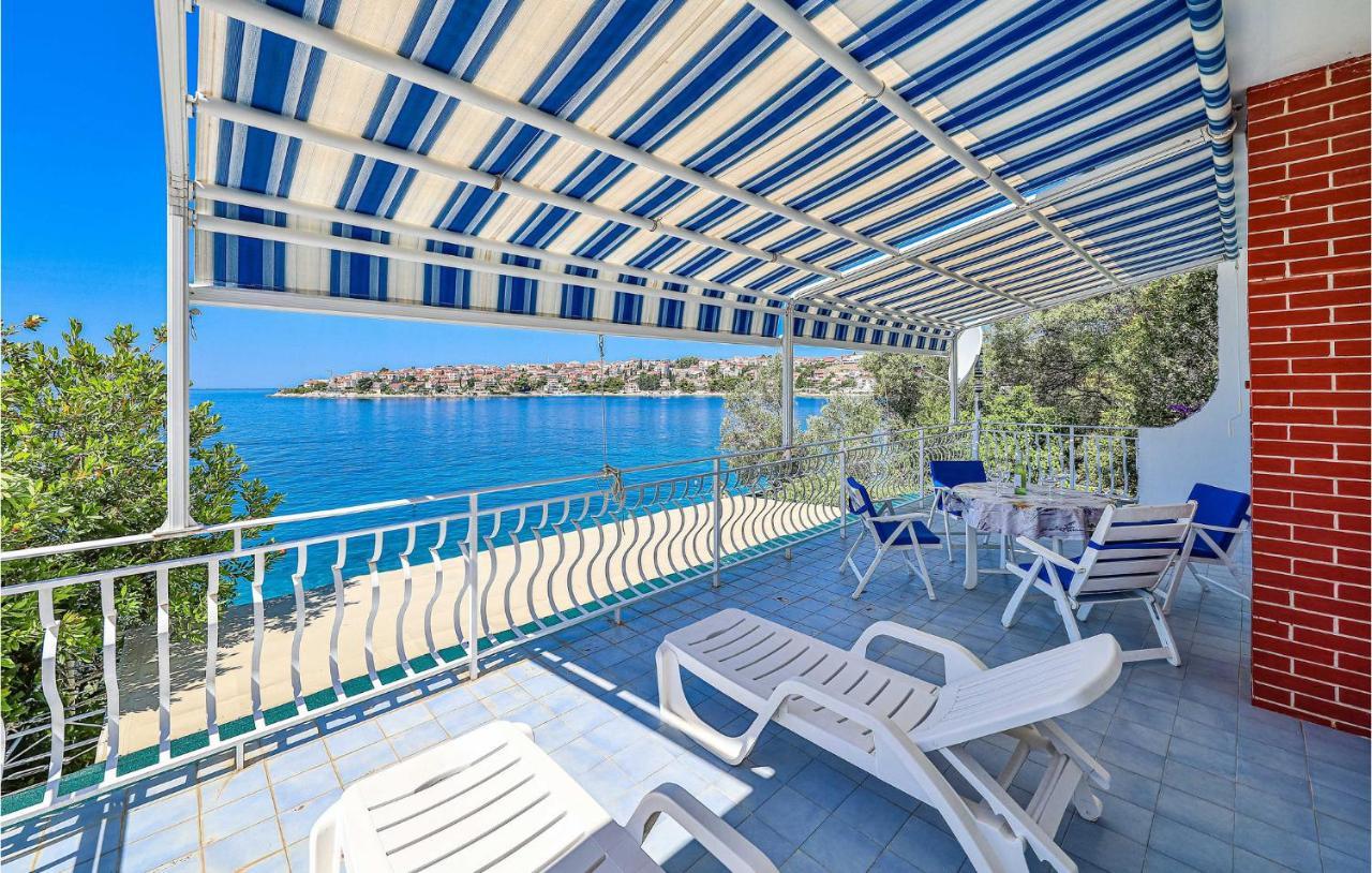 Awesome Home In Okrug Gornji With Wifi