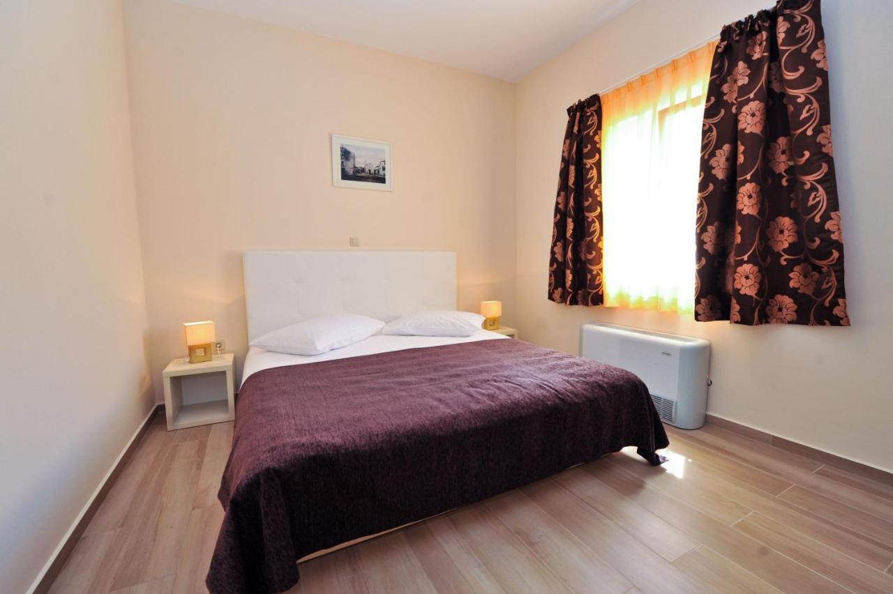 Einzigartige Wohnung In Potocnica Mit Gemeinschaftspool