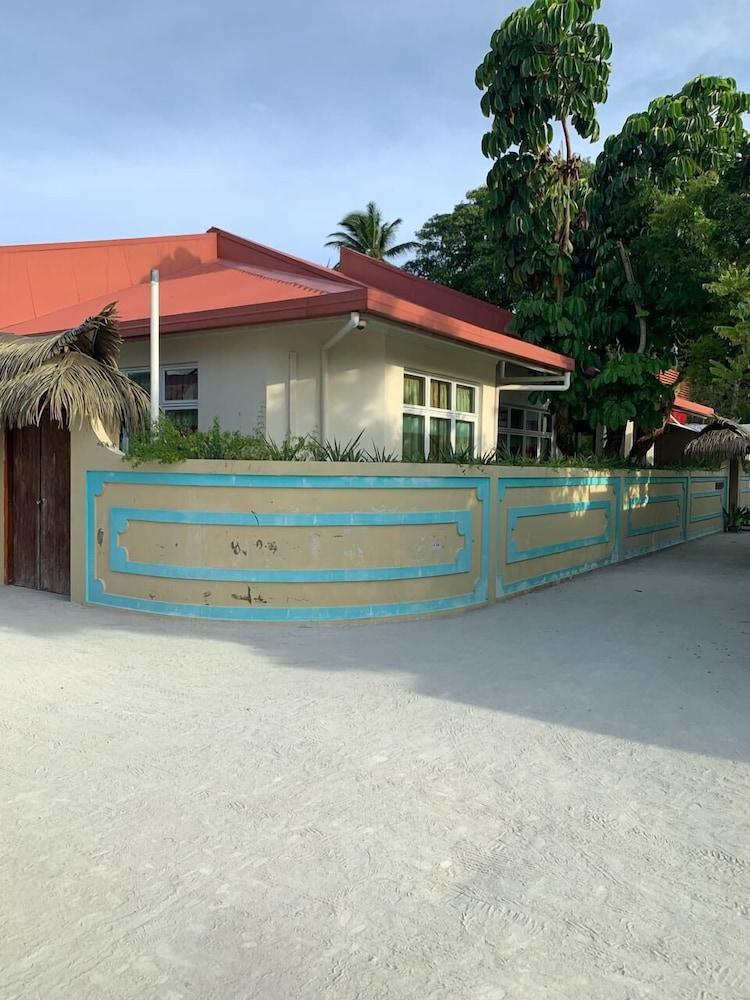 Sea Breeze View
