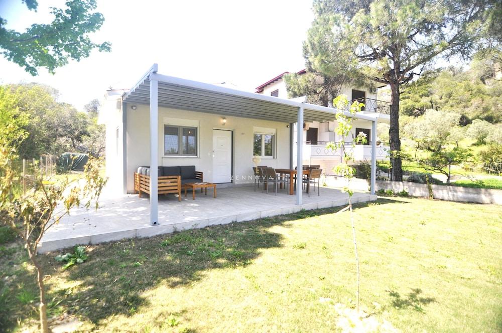 Zennova 29 Vourvourou Garden House