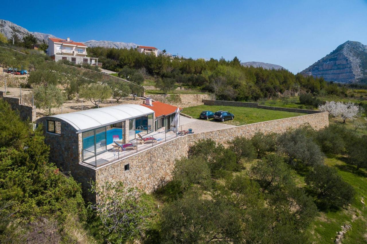 Schone Steinvilla Divino Mit Pool Und Ausblick