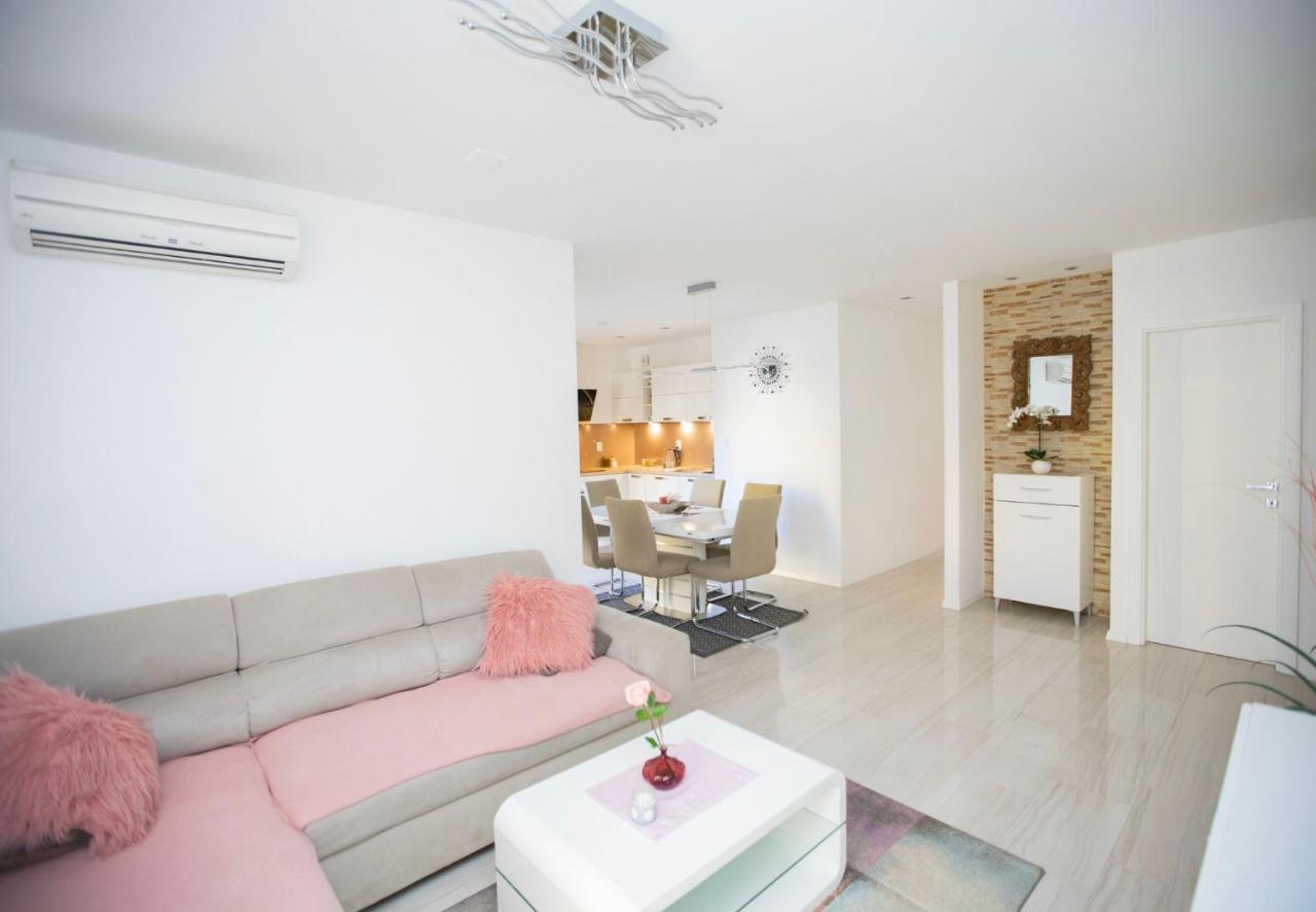 Apartment Pax
