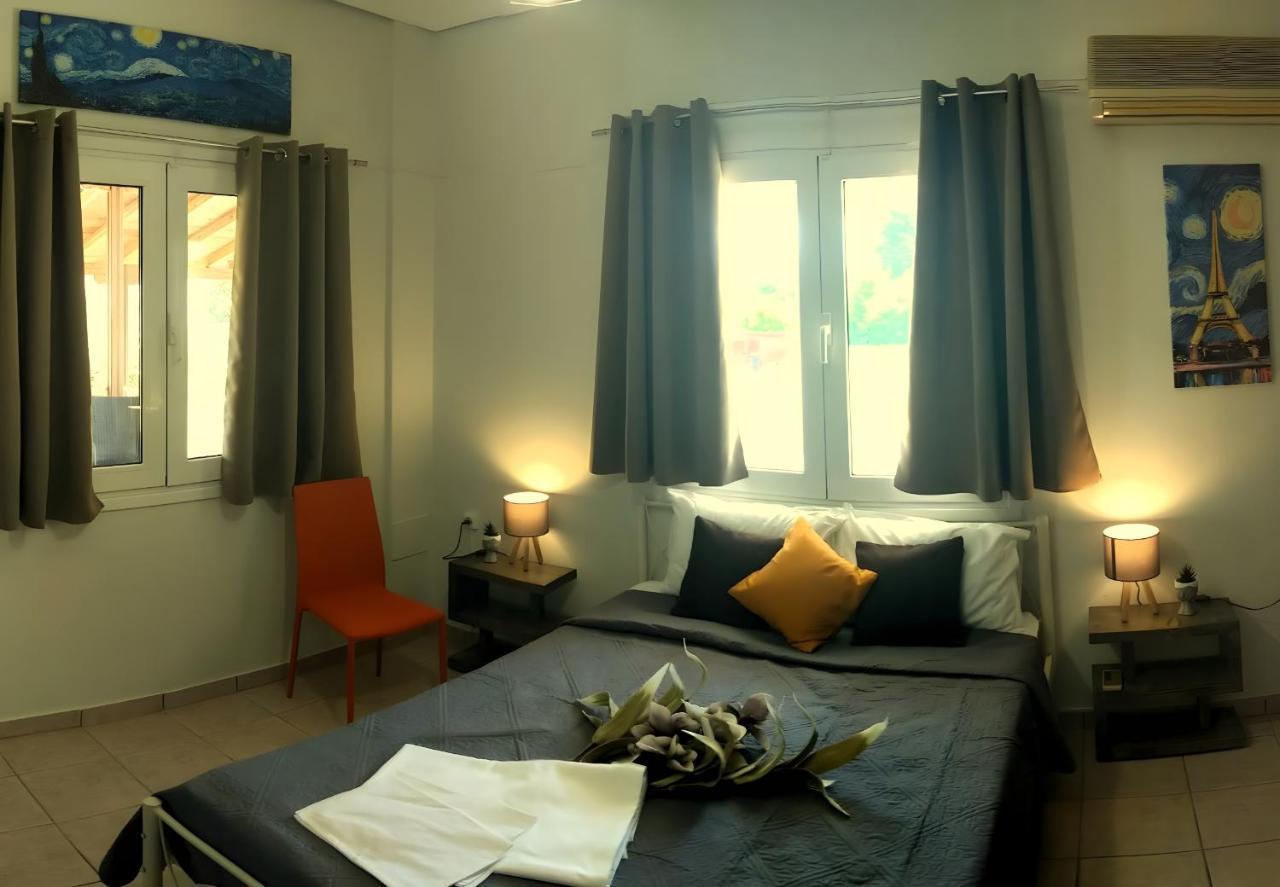 Summer House Rocinante 2